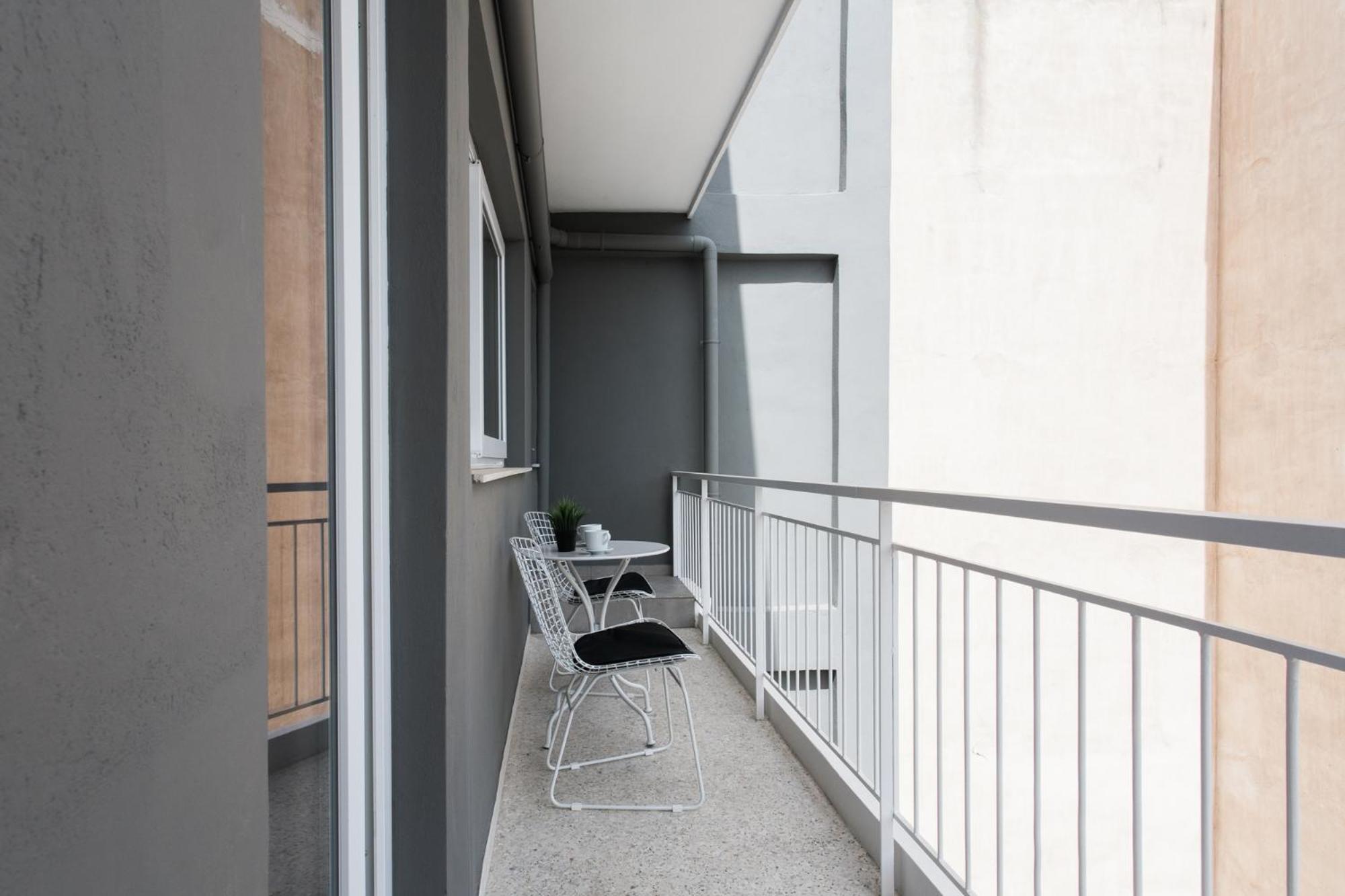 Wyz Attiki Aparthotel Atenas Habitación foto